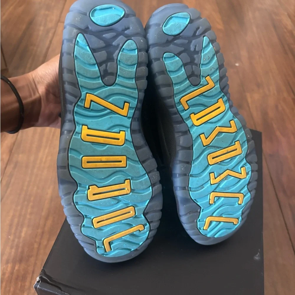 Jordan Kids' Retro 11 - Picture 3 of 3